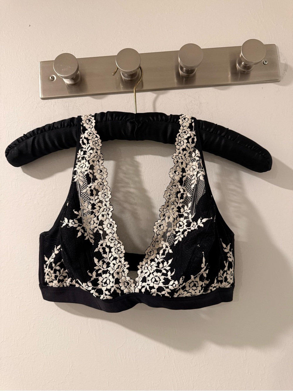 Wacoal Lace Trim Wireless Bralette - Black Cream Floral Embroidery